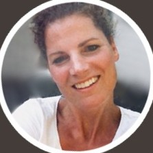 Yvonne Pluk